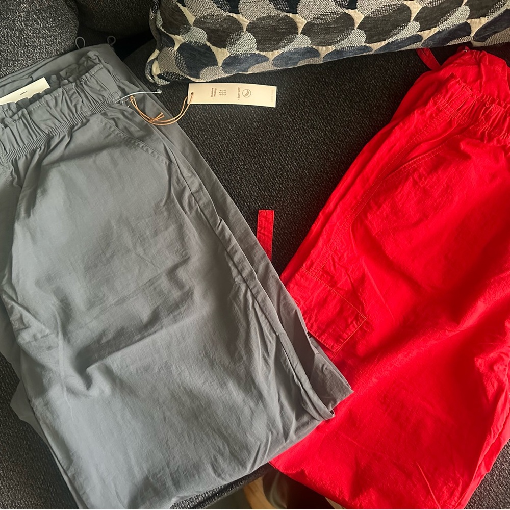 Women Elastic Waist Parachute Pants - Gray and Red